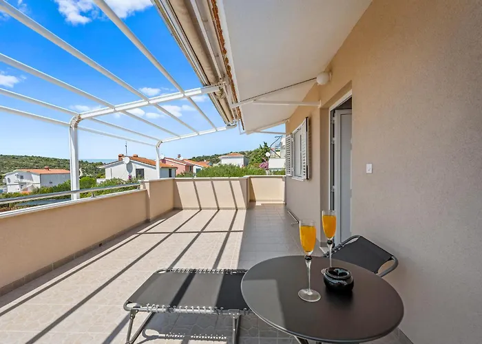 Cozy In Kanica With Wifi Tatil Evi *